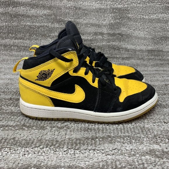 Jordan Other - Nike Air Jordan 640734-035 Yellow Black Sneakers Youth Size 2